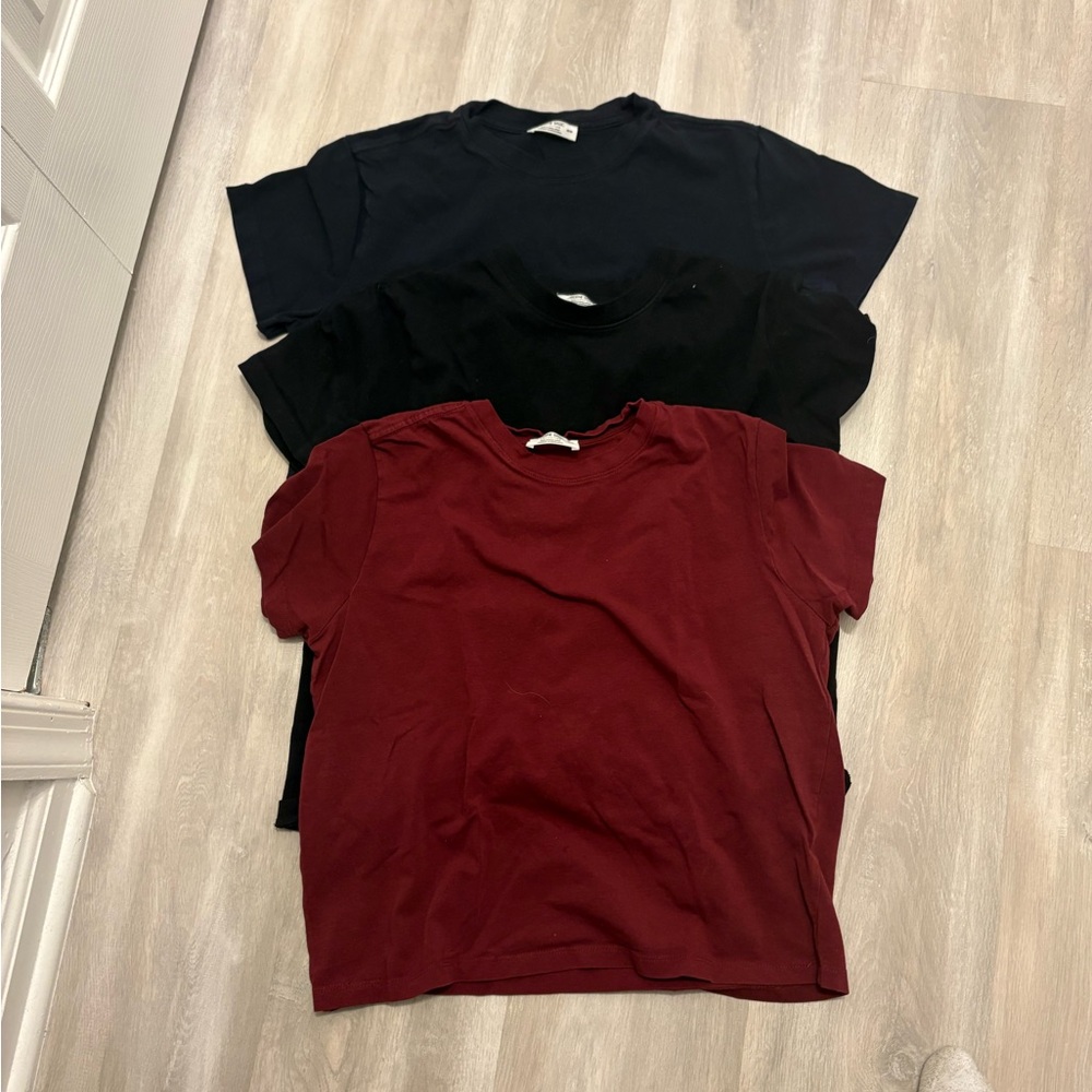 Ardene Basic Collection T-Shirts in Red and Black